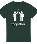 Grafiskt motiv av vänner under en stjärna med texten together – t-shirt