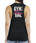 Kaxigt texttryck Gym Girl with attitude - på ryggen av ett svart träningslinne för dam