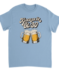 Två tecknade ölsejdlar med skum och texten Klockan är ÖL:30 – rolig t-shirt