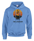 Grillmotiv med solnedgång & texten "GRILLKUNGEN" på ljusblå hoodie.