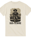 Western-inspirerat tryck med dödskalle och outlaw-tema på beige t-shirt