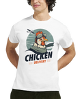 Pilothöna med flygarglasögon och halsduk, text "CHICKEN DELIVERY", på vit t-shirt.