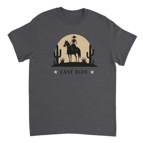 Vintage-inspirerad illustration av en dödskalle-cowboy i öknen på mörkgrå t-shirt