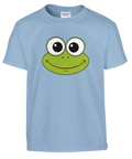 Tecknad Kermit-ansikte med stora ögon och leende på ljusblå barntröja.