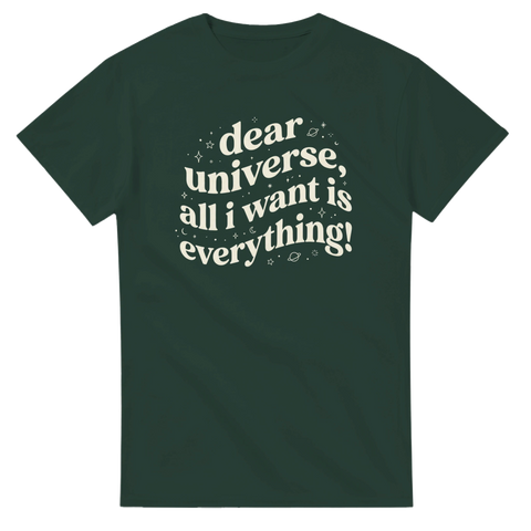 Vintageinspirerat texttryck med kaxigt budskap på en mörkgrön t-shirt