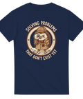 Retro detektiv-motiv med texten Solving problems that don't exist yet