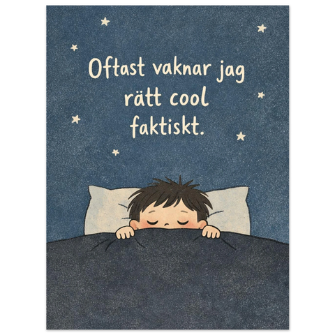 En mörkblå poster med en handritad karaktär som vilar på en kudde omgiven av små gula stjärnor och lekfull typografi.