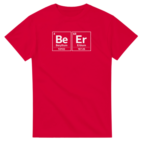 Periodiska systemet "Be Er" (Beryllium, Erbium) ordnar "BEER" på röd t-shirt.