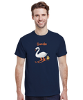 T-shirt med svenskt skidmotiv och texten Gunde