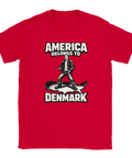 Provokativ t-shirt med kaxig textdesign i röd färg och grafiskt motiv