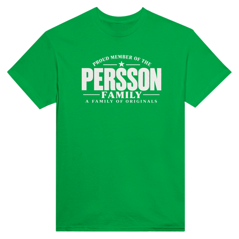 Grön t-shirt med texten Persson – A Family of Originals