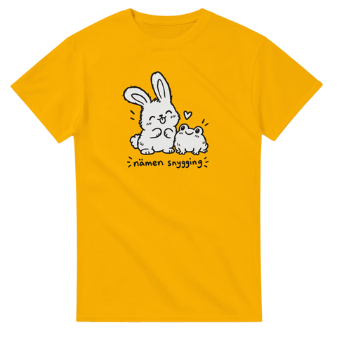 Orange t-shirt med en kanin och en groda med hjärta och texten Nämen snygging.