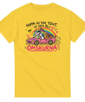 Abstrakt humoristiskt tryck med rosa bil och enhörning – gul t-shirt