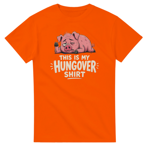 Rolig t-shirt med en bakis gris och text på orange bakgrund