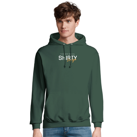 THE ORIGINAL SHIRTY Design" tryck i vitt och guld på mörkgrön hoodie med dragsko och magficka.