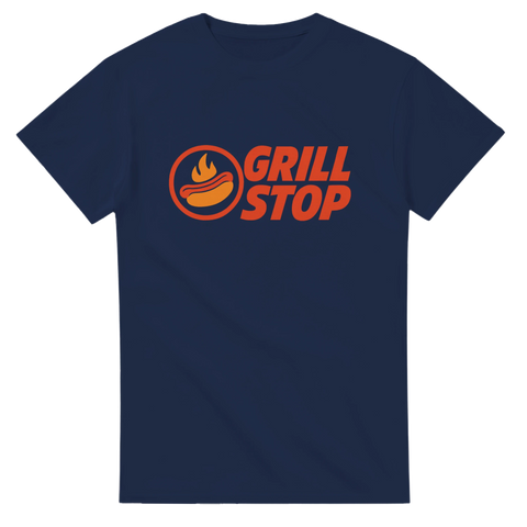 t-shirt med texten "Grill Stop" och korvlogo

