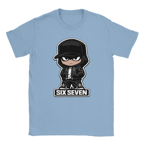 Tecknad figur i keps och hoodie med text "SIX SEVEN" på ljusblå t-shirt.