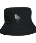 Detaljerat broderi av en fiskmås på svart bucket hat