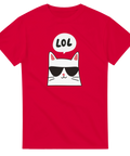 Illustration av vit katt med svarta solglasögon – röd t-shirt med humor