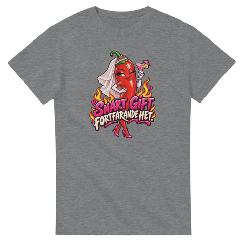 T-shirt med en chili i brudslöja och texten Snart gift, fortfarande het