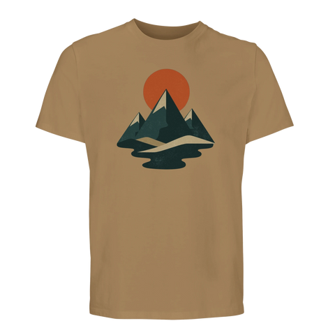 Tidlös vintagedesign med bergstoppar tryckt på sandfärgad t-shirt