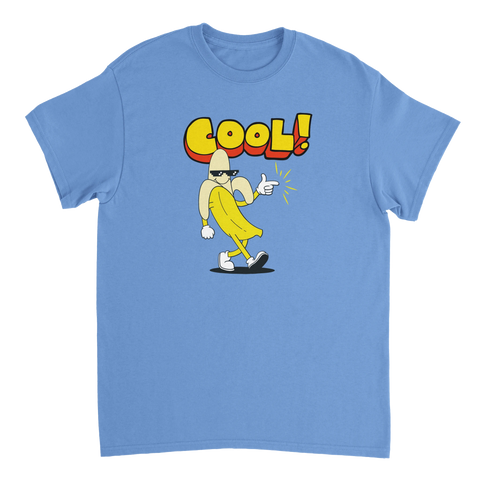 Ljusblå t-shirt med tecknat motiv av en banan i pixel-brillor