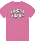 T-shirt med texten Promoted to Dad 2027, napp och nappflaska