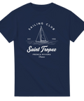 Saint Tropez Sailing Club-tryck med segelbåt, text, på marinblå t-shirt.