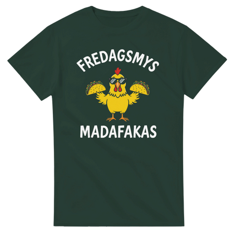 Sarkastiskt motiv av en kyckling som firar fredagsmys – t-shirt med attityd