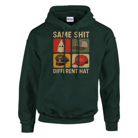 Skogsgrön hoodie med kaxig textdesign och samhällskritisk illustration