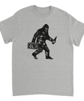Retroinspirerat tryck av Bigfoot som bär öl – rolig illustration