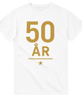Vit t-shirt med guldig text "50 ÅR" och en liten stjärna under.
