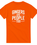Grafisk t-shirt med sliten typografi och texten Gingers Are People Too