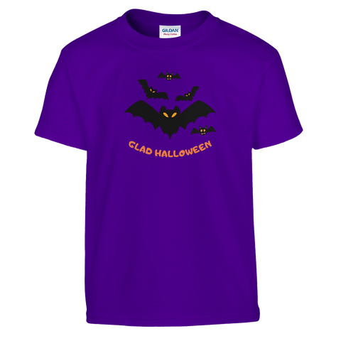 Lila t-shirt med halloweenmotiv för barn föreställande svarta fladdermöss med gula ögon
