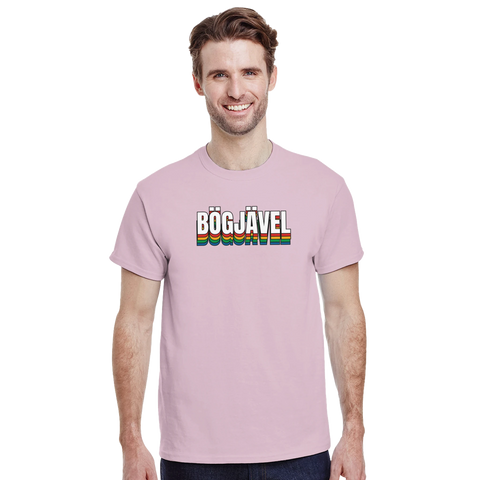 BÖGJÄVEL" i regnbågsfärgad 3D-stil på ljusrosa t-shirt, humoristisk pride-design.
