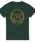 Grekiskt emblem med Molon Labe och korsade spjut på mörkgrön t-shirt