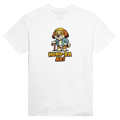 Tecknad hund med käpp, glasögon, keps, text "HUND-RA ÅR!" på vit t-shirt.
