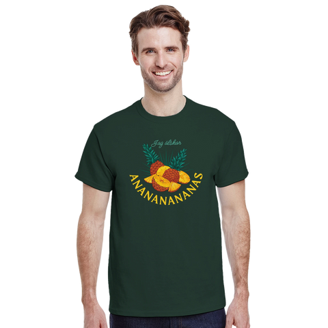 Ananasfrukt med text "Jag älskar ANANANANANAS" på mörkgrön t-shirt.