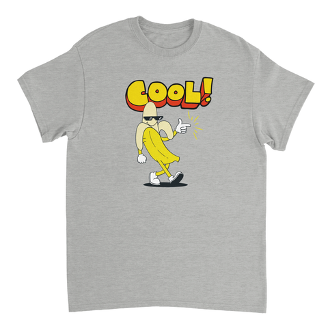 Tecknad banan med solglasögon och text "COOL!" på grå t-shirt.