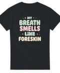 Svart t-shirt med kontrastrikt motiv av färgglad bubbeltypografi