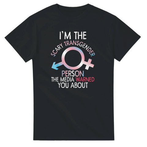 Grafisk illustration med texten Scary Transgender Person på svart t-shirt