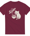 Vintage-inspirerad illustration av nudelätande katt – humoristisk t-shirt