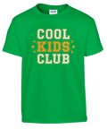 Grön t-shirt med nostalgiskt klubbmotiv för coola barn