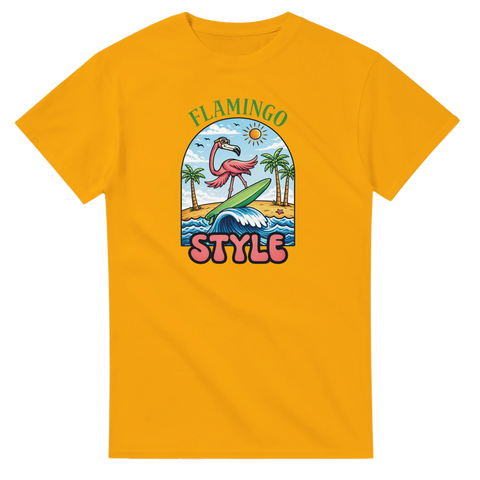 Gul t-shirt med somrigt Flamingo Style-motiv i klassisk retrostil