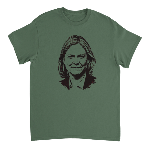 Konstnärligt tryck av Magdalena Andersson på en olivgrön t-shirt