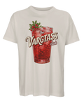 Retro illustration av en vargtass-drink med lingon på beige oversized t-shirt