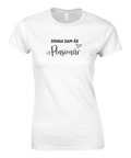 Denna dam är pensionär" text med hjärtan, svart på vit dam t-shirt.