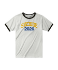 Vikt vit ringer t-shirt med gult och blått Sverige 2026 tryck