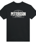 Svart t-shirt med texten Pettersson – A Family of Originals