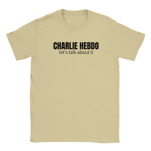 Beige t-shirt med samhällskritisk text och kaxig attityd
